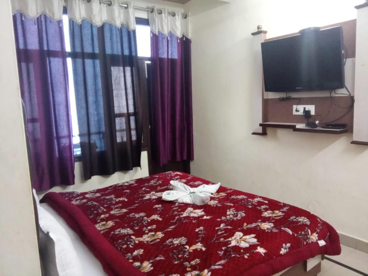 Krishna Holiday Guest House Block II Dharamshala Bagian luar foto