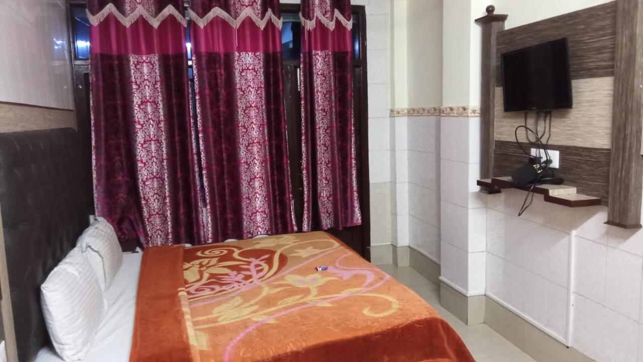 Krishna Holiday Guest House Block II Dharamshala Bagian luar foto